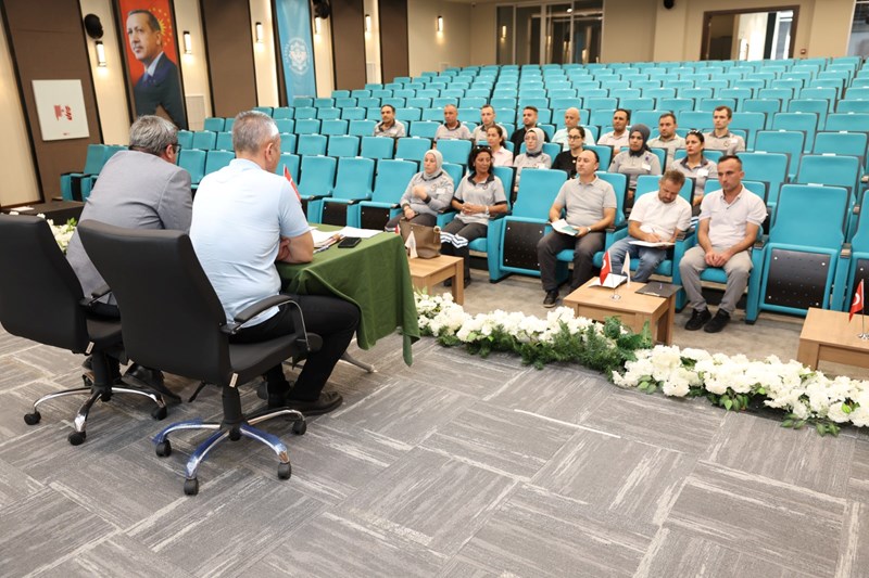 2025-2026 Eğitim-Öğretim Yılı Hazırlıkları Kapsamında Koruma ve Güvenlik Personeline Yönelik Bilgilendirme ve Değerlendirme Toplantısı 2025-2026 Eğitim-Öğretim Yılı Hazırlıkları Kapsamında Koruma ve Güvenlik Personeline Yönelik Bilgilendirme ve Değerlendirme Toplantısı