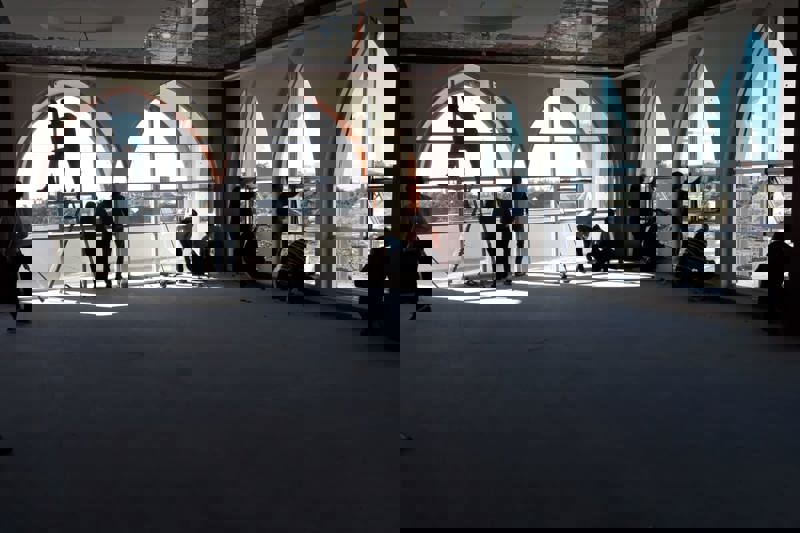 Alkü Yaşam Merkezi’nin temizliğine başlandı.