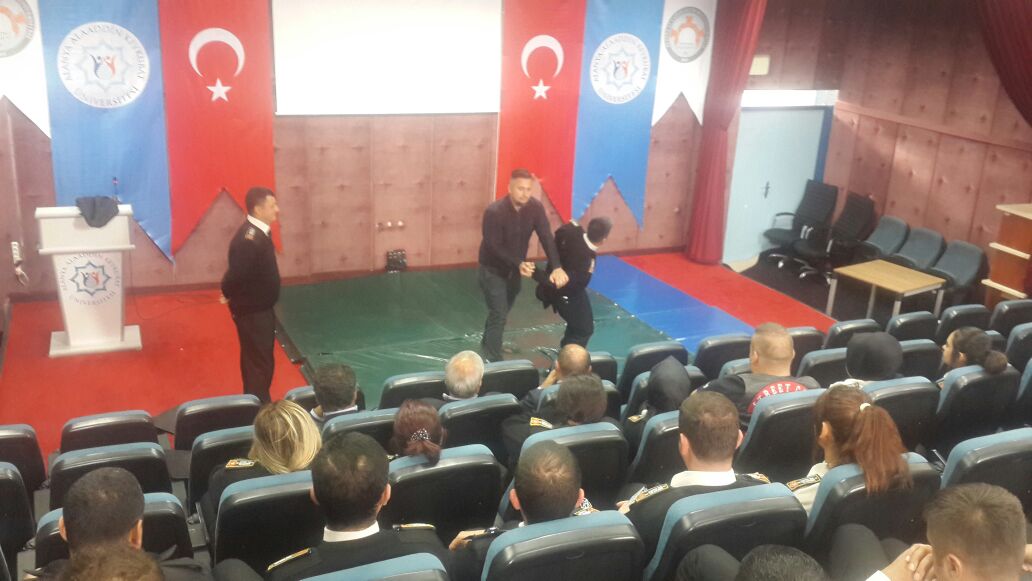 Hizmet İçi Eğitim Altında Savunma Eğitimi Yapılmıştır